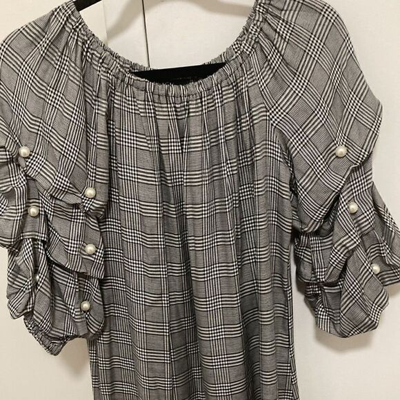 MSK Petite Dress, Black & White Houndstooth Ruched Sleeves with Pearls. Size S. - Picture 2 of 6
